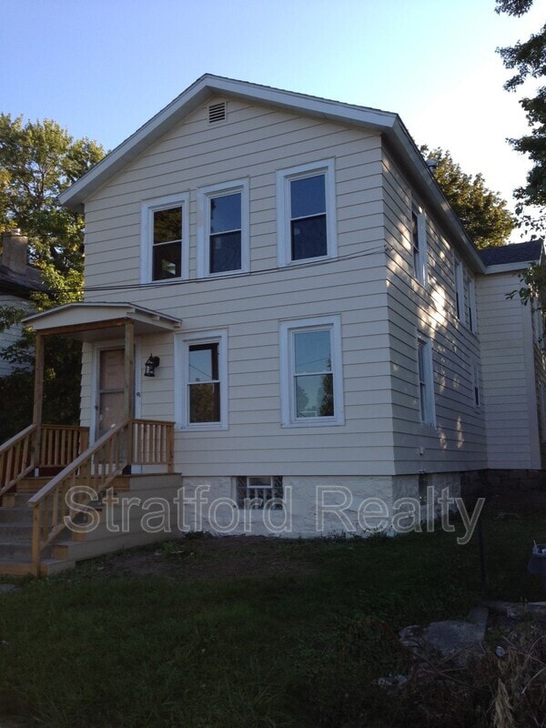 Building Photo - 509 Willis Ave