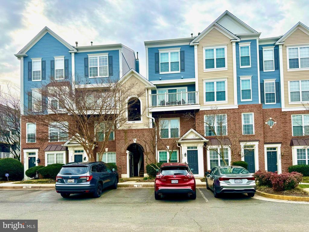 Foto principal - 2305 Village Crossing Rd