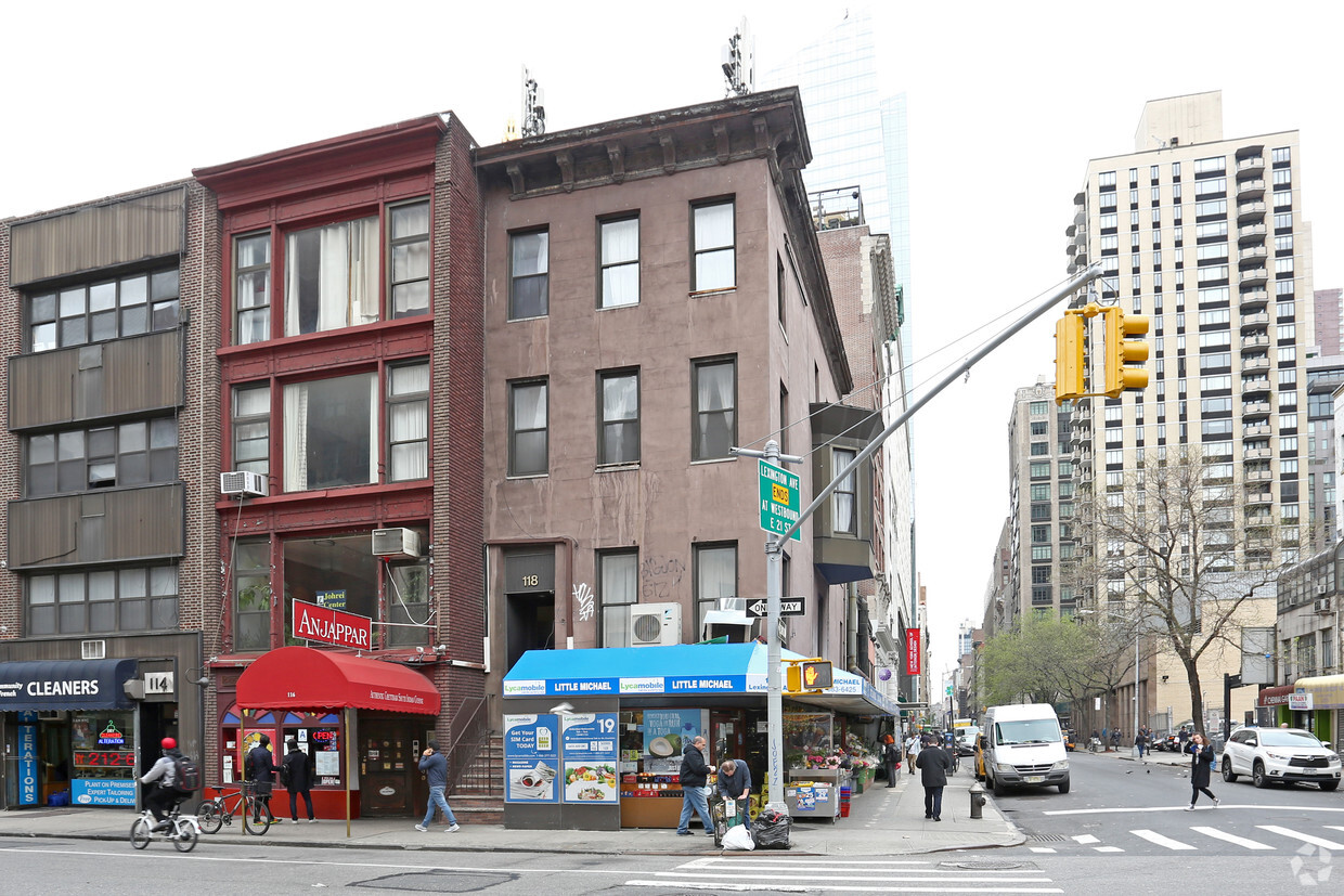 Building Photo - 118 Lexington Ave