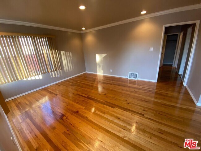 Building Photo - 1728 S Crescent Heights Blvd