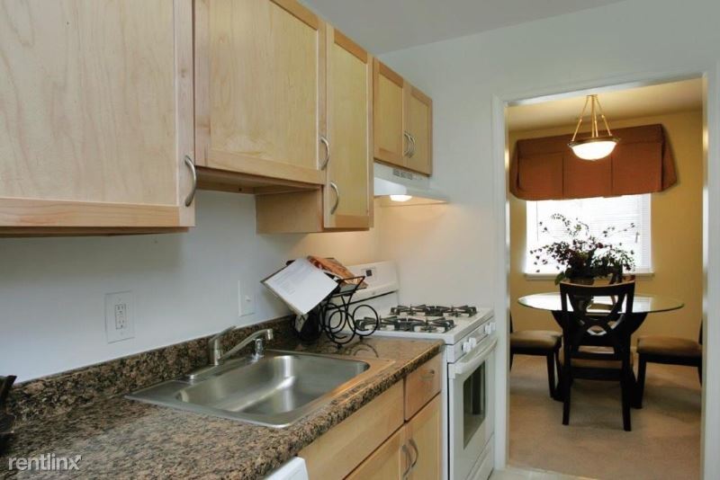 Building Photo - 2 br, 1.5 bath Apartment - 14219 Georgia Ave