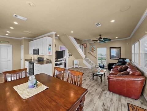 Foto del edificio - 1219 Front Ave