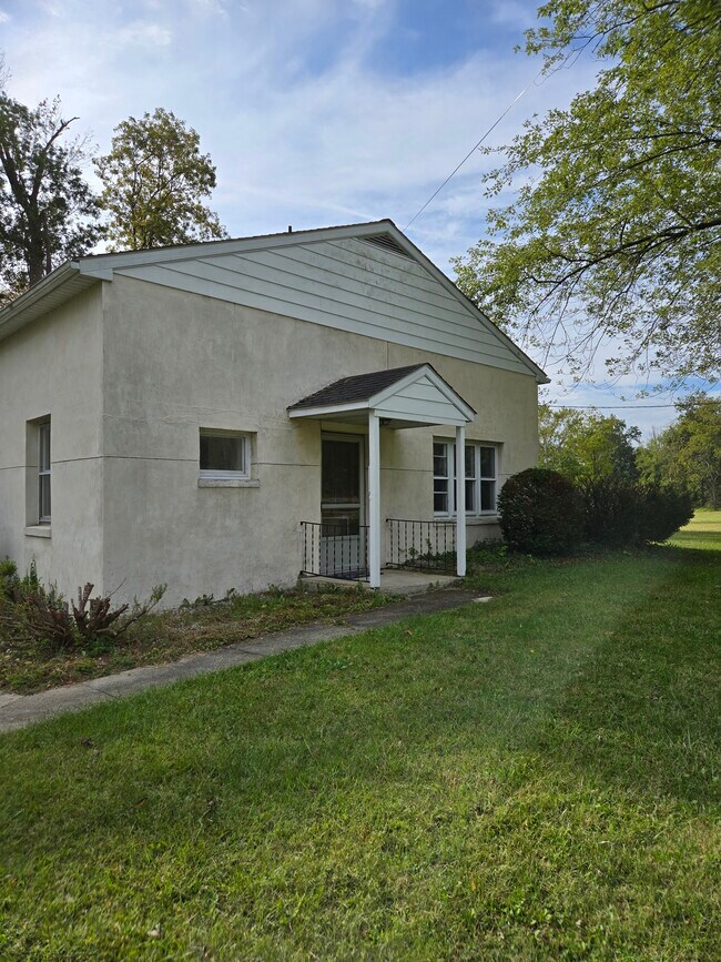 Building Photo - 236 Wiest School Rd