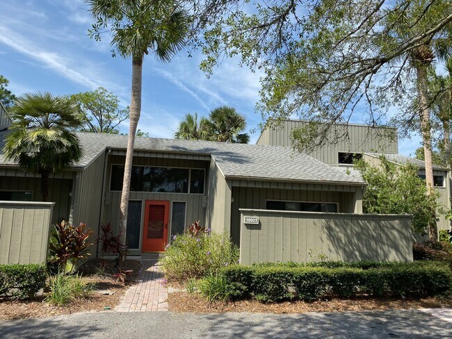 Foto del edificio - 10021 Sawgrass Dr E