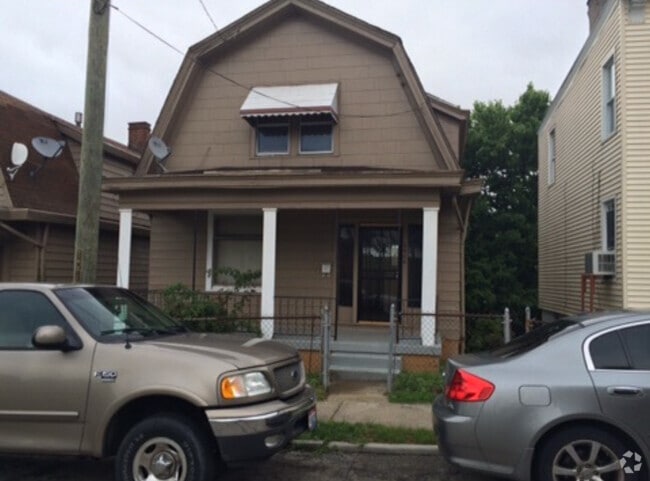 Front Veiw - 3026 Ahrens St