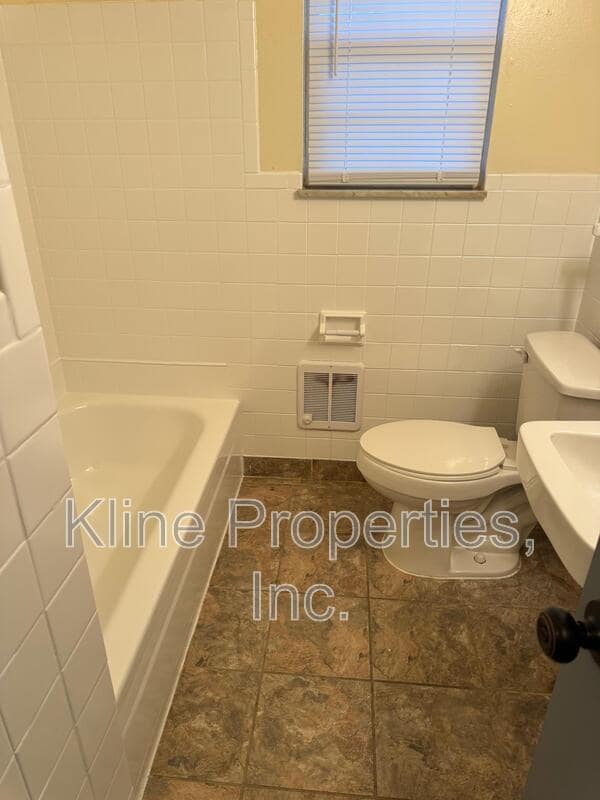Building Photo - 2826 S Pennsylvania St
