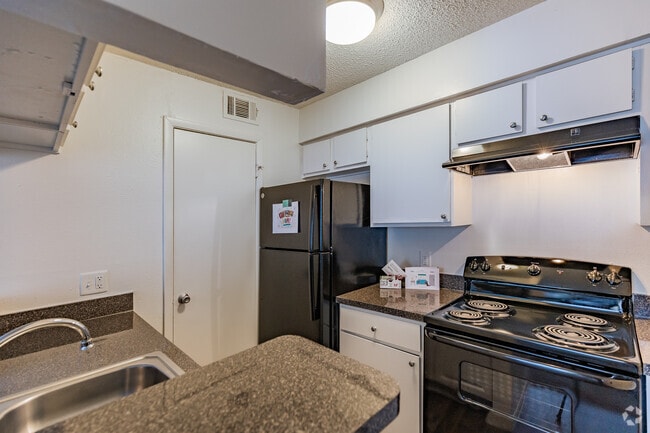1 BR, 1 BA - 648SF - Milana Reserve Apartment Homes