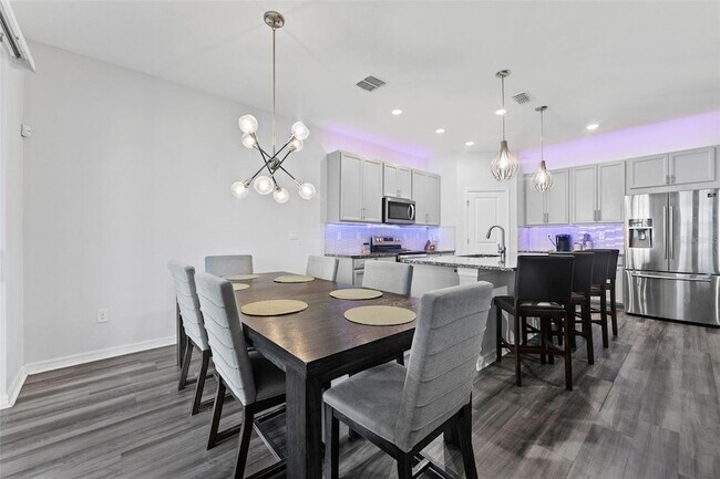 Building Photo - 34244 Radley Wy