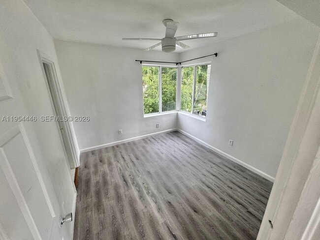 Building Photo - 555 NE 70th St