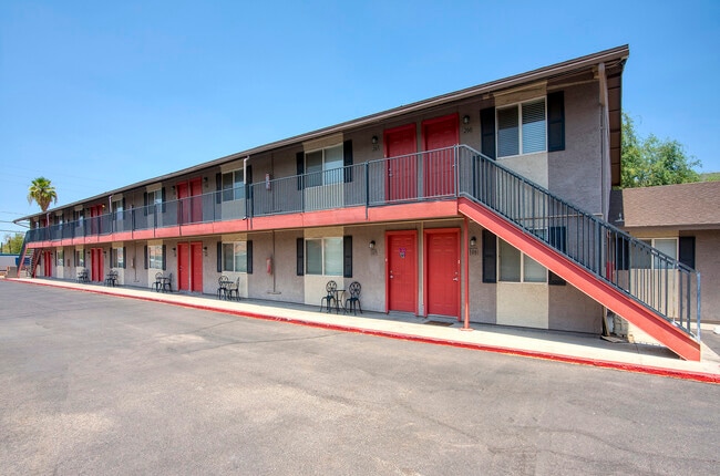 The Villas - Building - Papago Gardens Apartments