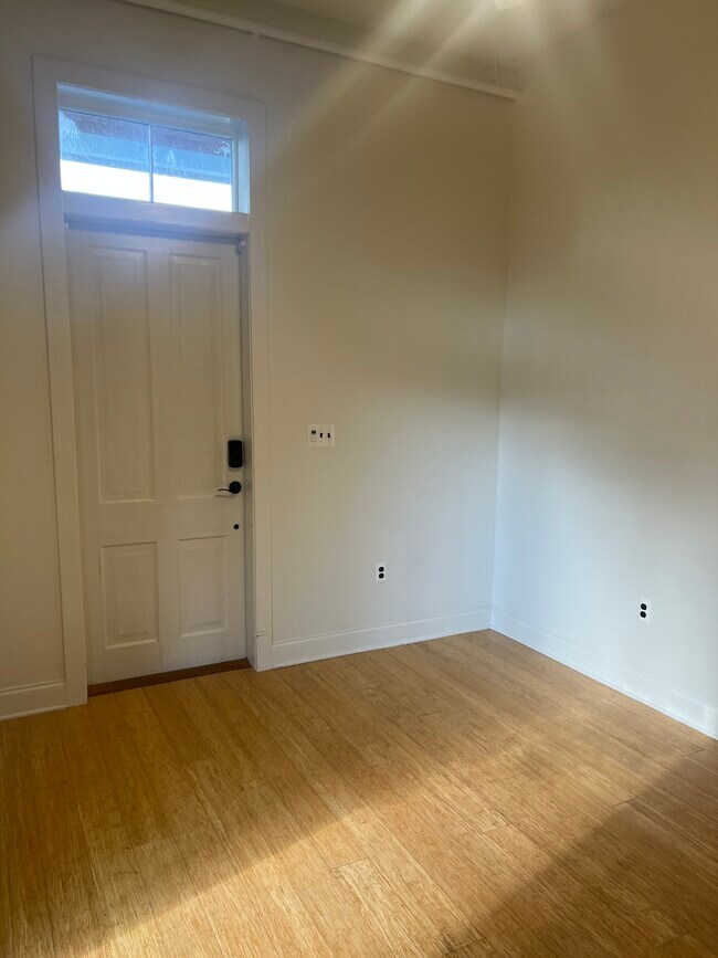 Foto del edificio - 4524 N Robertson St