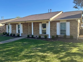 Building Photo - 4836 Brandenburg Ln