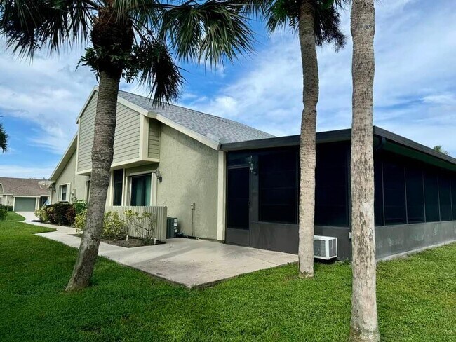 Foto del edificio - 1502 SE Dewberry Ct