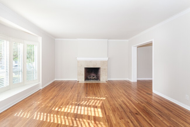 Building Photo - 6289 Commodore Sloat Dr