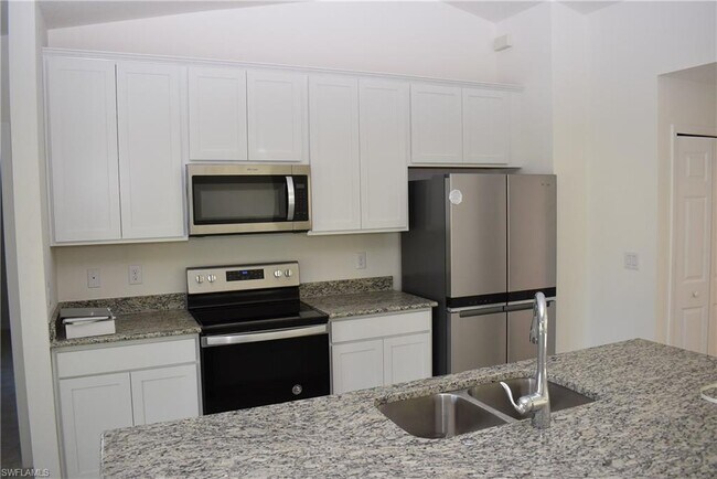 Foto del edificio - 2382 Manheim Ave