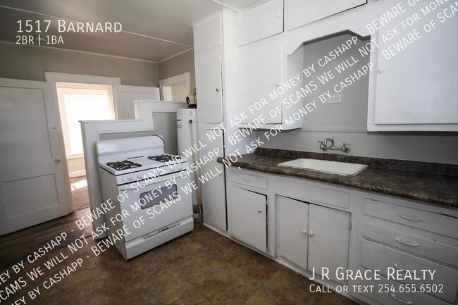 Foto del edificio - 1517 Barnard St