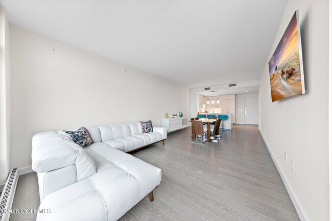 Building Photo - 15 Morris Ave