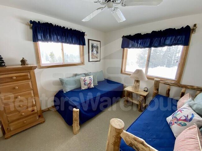 Building Photo - Gorgeous 2 Bed 2 Bath Condo