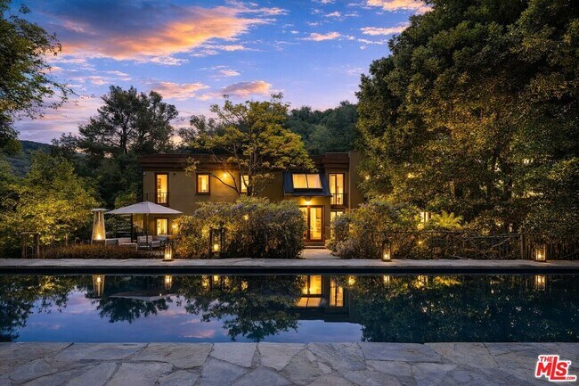 Foto del edificio - 10023 Westwanda Dr