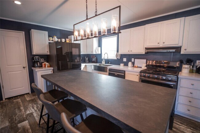 Foto del edificio - 5402 Five Oaks Dr