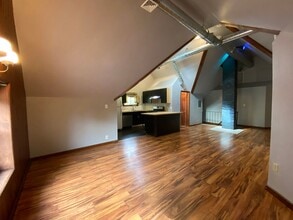 Building Photo - 2863 N Downer Ave