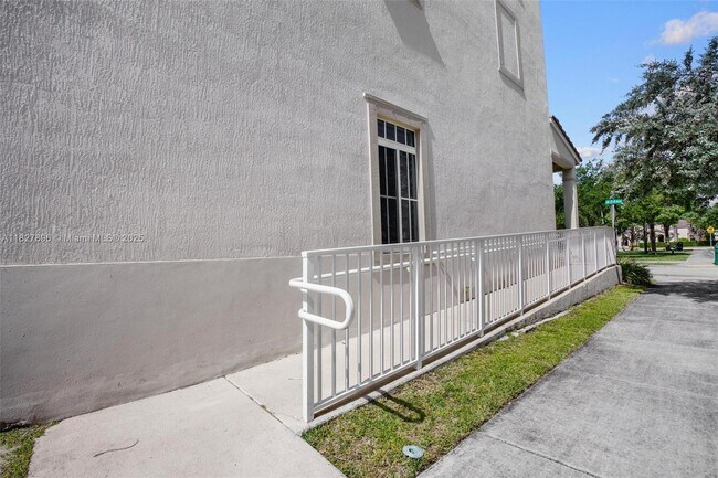 Foto del edificio - 27503 SW 139th Pl