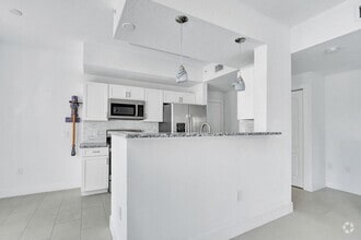 Building Photo - 11032 Legacy Dr