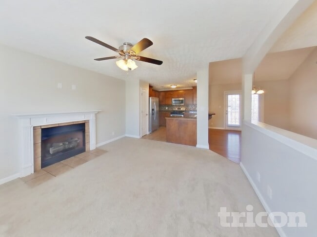 Foto del edificio - 1457 Mutual Dr