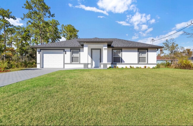 Building Photo - 1949 Quintero Ln