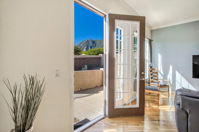 Foto del edificio - 4884 Sanctuary Grove