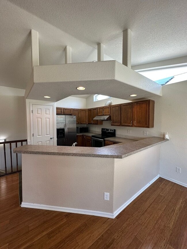 Building Photo - 4 BEDROOM, 3 BATHROOM SINGLE FAMILY HOME WITH OFFICE/BONUS ROOM & 2 CAR ATTACHED GARAGE