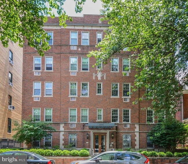 Building Photo - 2010 Kalorama Rd NW