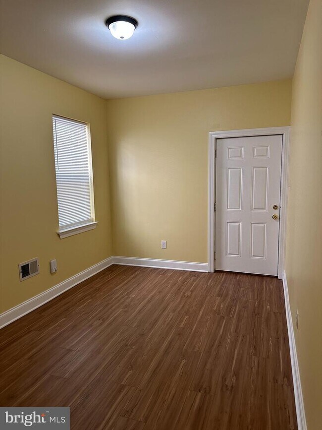 Foto del edificio - 3808 Spring Garden St
