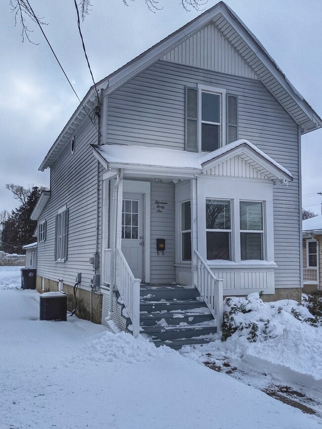 Building Photo - 1346 Euclid Ave