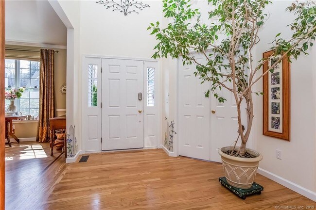 Building Photo - 94 Penny Ln