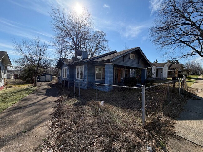 Foto del edificio - 2013 33rd Ave N