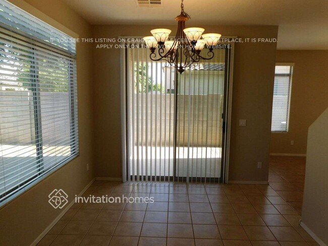 Foto del edificio - 1912 E Hawken Pl