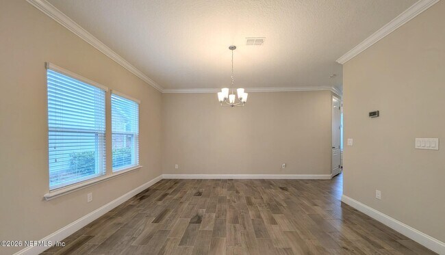 Foto del edificio - 95 Silver Creek Pl