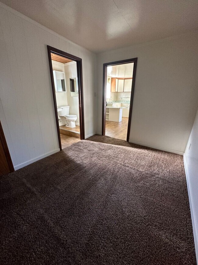 Foto del edificio - 1309 Hemlock St