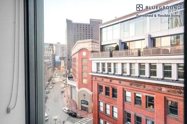 Foto del edificio - 120 Kingston St