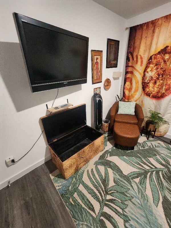 Foto del edificio - 5212 Ina St