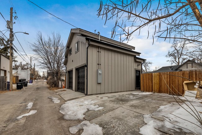 Foto del edificio - ADU blocks from Tennyson St! Available February 1st!