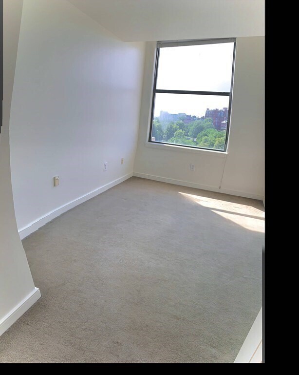 Building Photo - 129 Tremont St