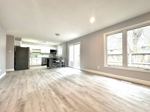 Photo du bâtiment - 81 Conway Dr