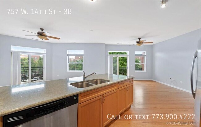 Foto del edificio - 757 W 14th St