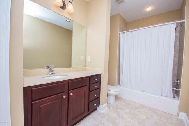 Foto del edificio - 4300 S Beach Pkwy