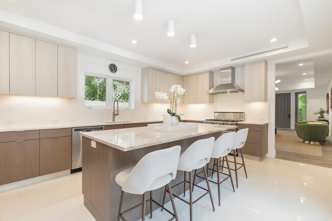 Foto del edificio - 443 Seaview Ave
