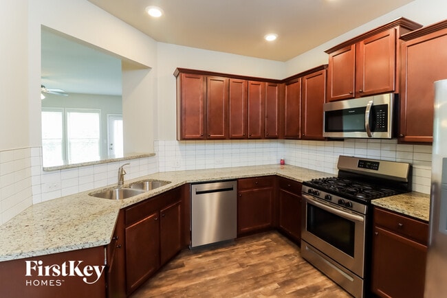 Building Photo - 3420 Baylor Cir