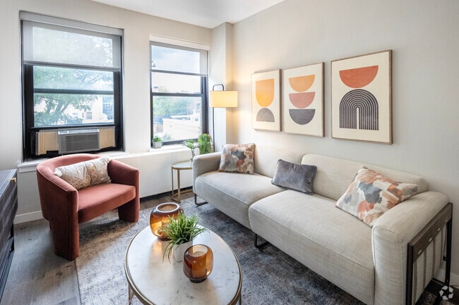 1HAB, 1BA - Sala de estar de 550 pies cuadrados - Times Square Apartments