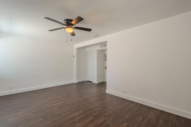 Foto del edificio - 377 N 4th Ave